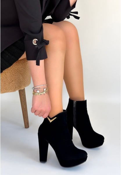 Denta Siyah Süet Topuklu Bot
