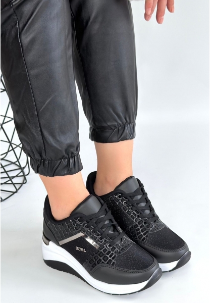 Geja Siyah Cilt Bağcıklı Beyaz Tabanlı Spor Ayakkabı