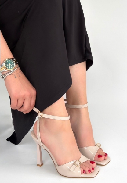 Hoste Bej Rugan Topuklu Bilekten Kemerli Ayakkabı