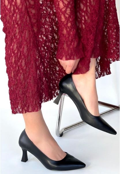 Mırta Siyah Cilt Topuklu Ayakkabı