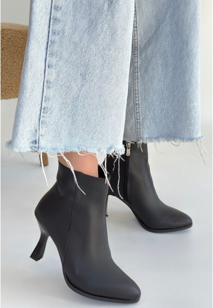 Mişha Siyah Cilt Topuklu Bot